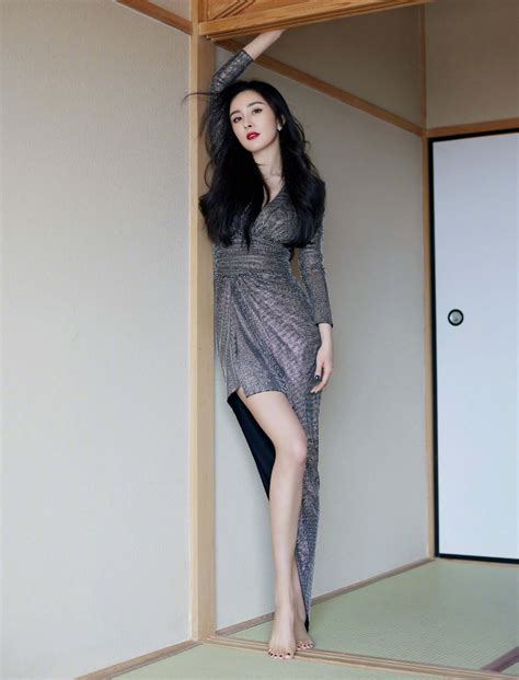 Yang Mi Poses For Photo Shoot China Entertainment News Asian Beauty