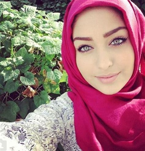 beautiful blue eyes muslim girl muslim girls hijab and fashion pinterest beautiful muslim