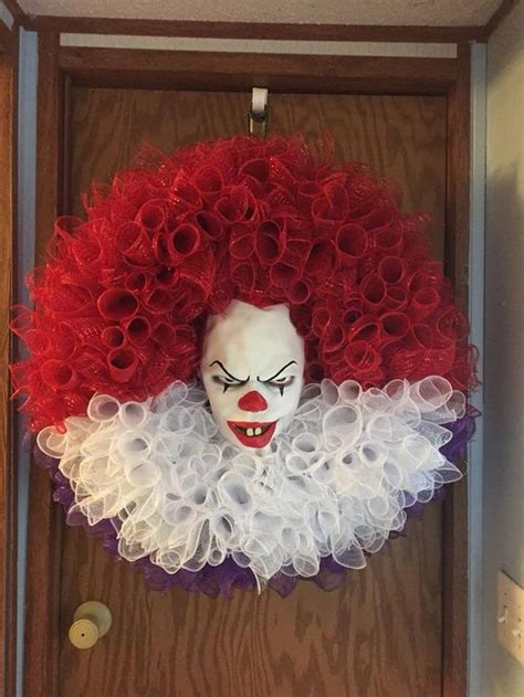 pennywise wreath halloween wreath  wreath scary clown