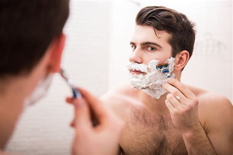 How To Shave With Acne Popsugar Beauty