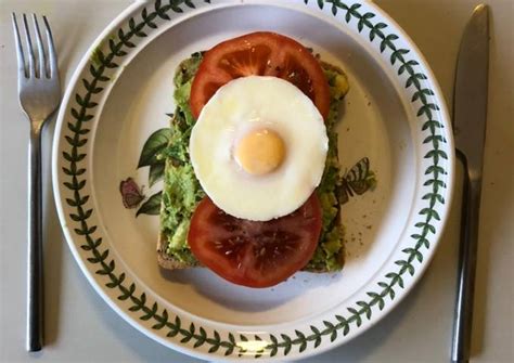 avocado egg tomato breakfast recipe  john  cookpad