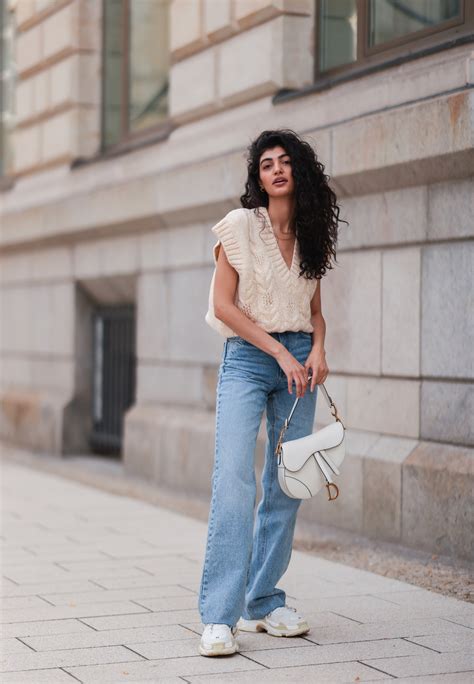 the exact shoes to wear with jeans glamour