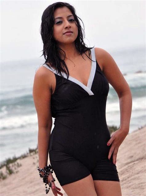 South Indian Actress Anushka Shetty Bikini Photos And