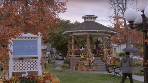 connecticut town  inspired stars hollow  hosting   day