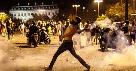 france rocked  riots  world cup win