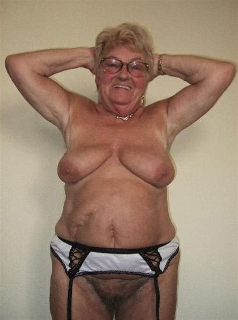 older grannies and matures showing their wrinkled bodies pichunter