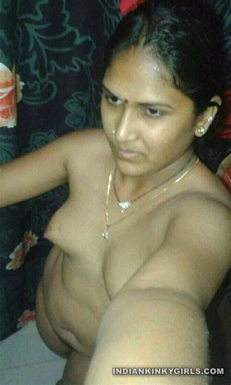 indian marathi housewife naked shower selfies leaked indian nude girls