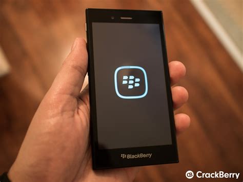 features   works  blackberry os  crackberry