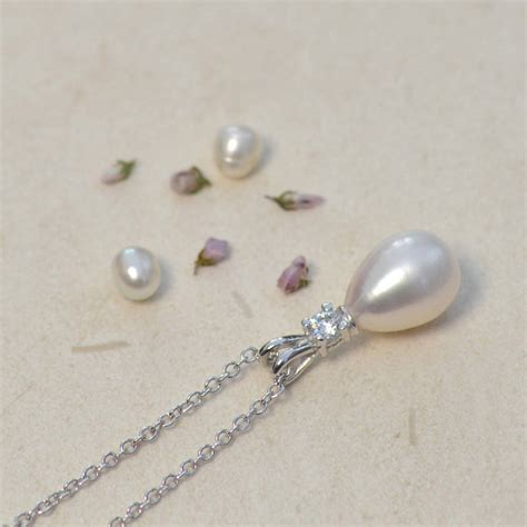 drop pearl pendant necklace  tigerlily jewellery