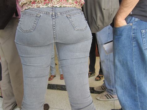round ass in candid jeans grays divine butts voyeur blog