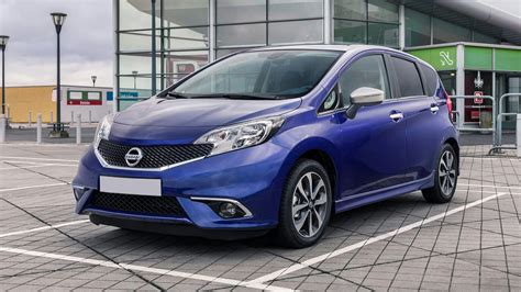 nissan note review  drive specs pricing carwow