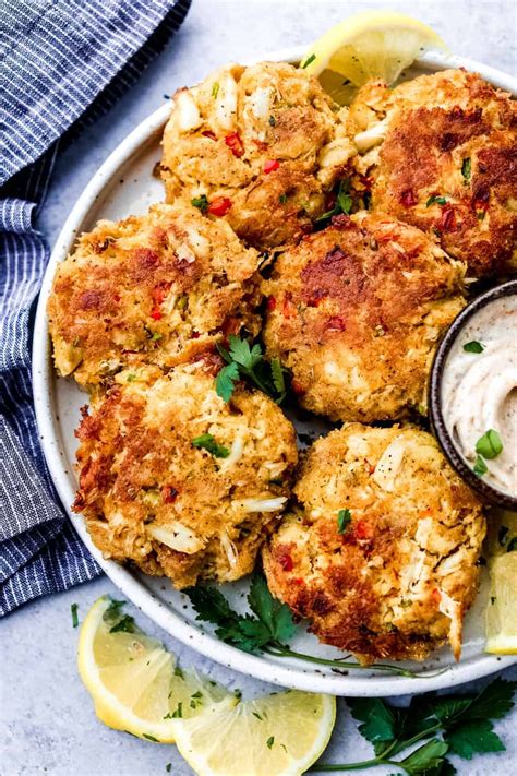 easiest crab cakes  filled  thick chunks  crab meat mixed