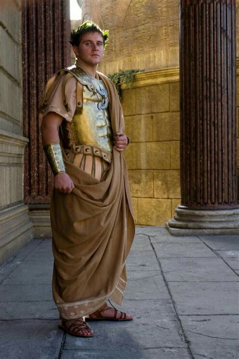 Pin By Veselka Manavska On Trajes Romanos Y Accesorios Roman Costume