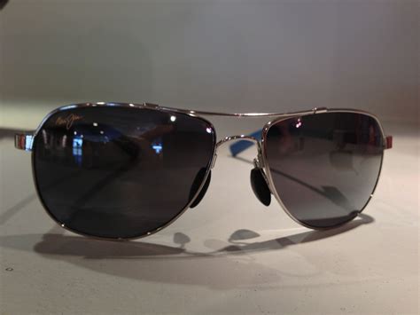 new stylish sunglasses at eye site for both men and women stylish