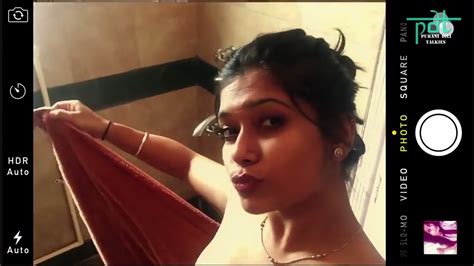 Indian Girl Taking Selfie During Bath 2017 Funny Fail