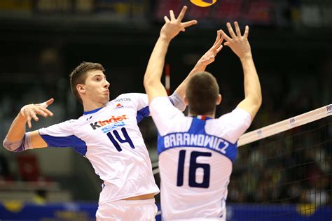 Italy Volleyball Team Puts On Clinic Against Japan The