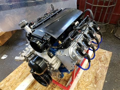 sale   ford cosworth bdg  litre race engine race parts