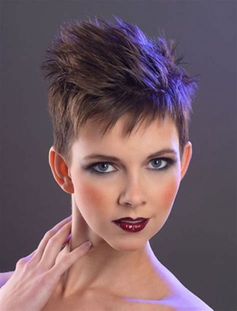 the best short haircuts for women in 2021 2022