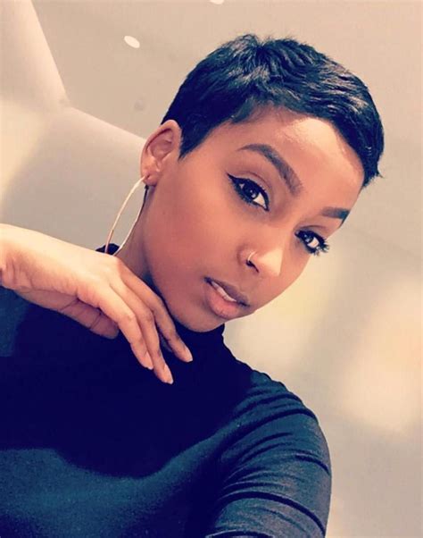 60 Great Short Hairstyles For Black Women In 2020 Short Pixie