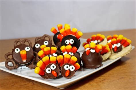 5 Adorable Turkey Shaped Treats To Make For Thanksgiving Food