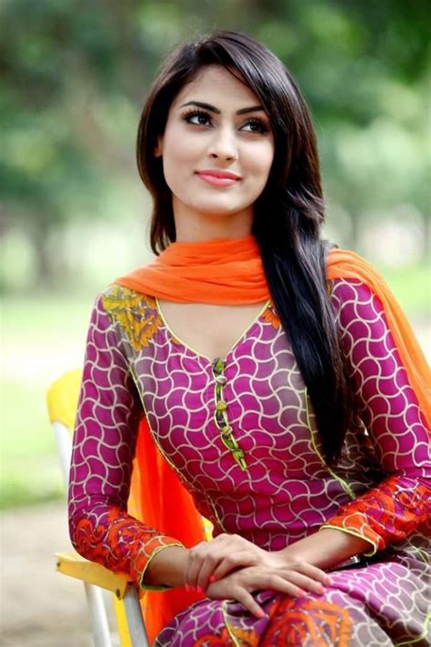 bengali celebrities modeling  bangladeshi celebrity bangladeshi model tinni