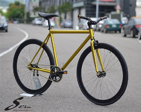 chinese professinal factory freestyle fixed gear road bike buy road