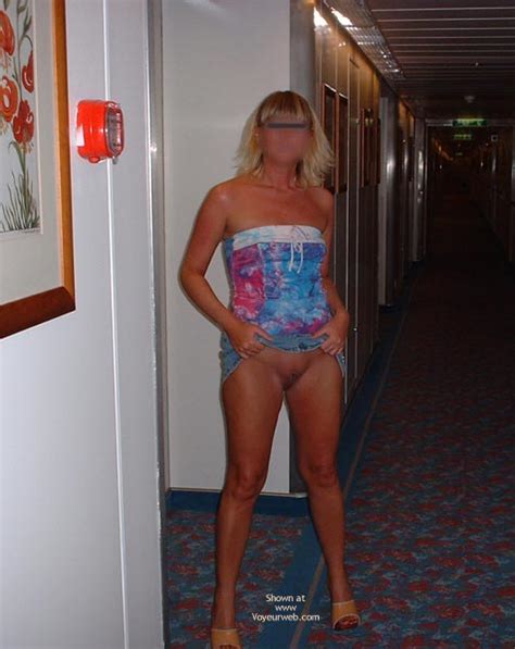 naked in a cruise ship corridor october 2003 voyeur web