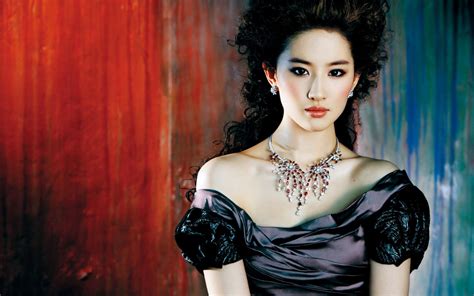 Liu Yifei Chinese Actress Wallpapers Hd Wallpapers Id