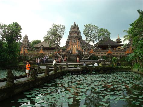 List Of Hindu Temples In Indonesia Wikipedia
