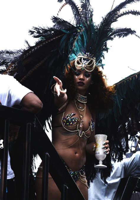 Rihanna S World Carnival Outfit Carribean Rihanna Carnival