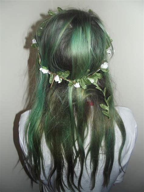 this hair style it s so cute green hair hair green