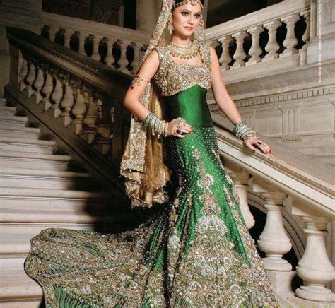 Indian Bridal Dresses Adding Charm To Your Special Day