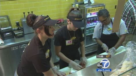 Plan To Raise Minimum Wage Approved By Los Angeles City Council Abc7