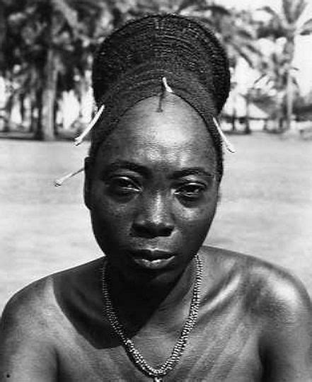 Africa Makere Woman Congo Ca 1950 ©scanned