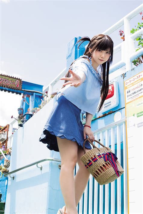 画像2 4 “日本一のコスプレイヤー”えなこ、色白美脚際立つ「彼女、お借りします」水原千鶴を再現 モデルプレス