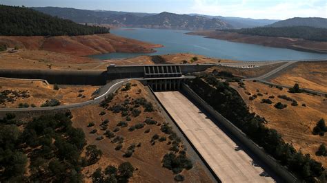 Water Levels Ease At California’s Failing Oroville Dam