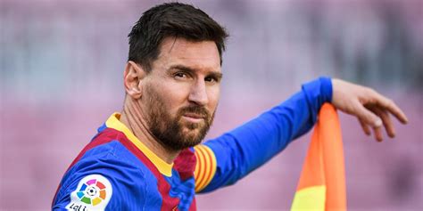Lionel Messi Won T Necessarily Leave Barcelona Locked In Chess Match