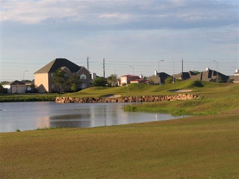 man   play houston national golf club texas golf