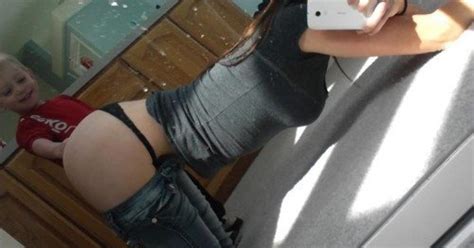 Top 10 Worst Mom Selfie Fails Right In Time For Mother’s