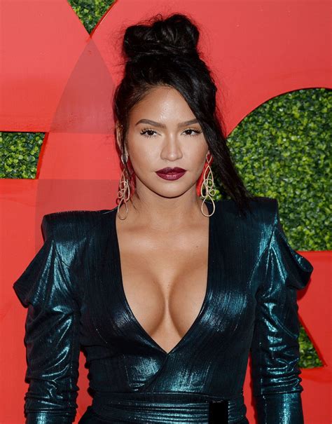 cassie ventura cleavage the fappening 2014 2019 celebrity photo leaks