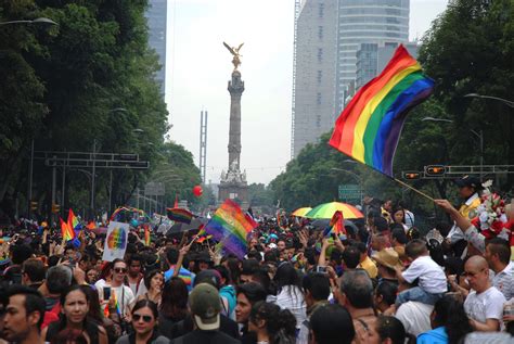 cumple 40 años la marcha del orgullo gay en la cdmx ntcd noticias