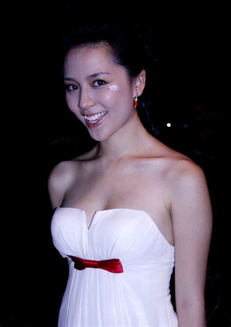 Duong Truong Thien Ly Miss Universe Vietnam Sexy Bikini