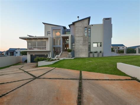 4 Bedroom House For Sale In The Hills Game Reserve Estate Red Table