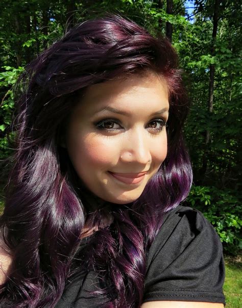 dark brown hair  dyed purplesrzphp