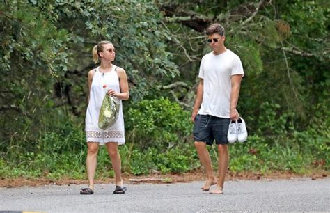 scarlett johansson sexy cellulite ass in hamptons the fappening