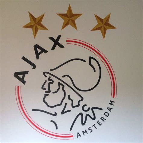 kleurplaat voetbal logo ajax