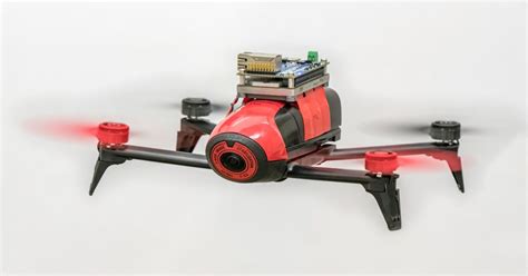 insect inspired vision system helps drones pass  small gaps