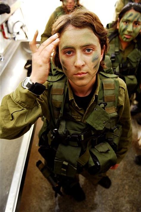 Photos Israeli Women Soldiers In The Line Of Fire