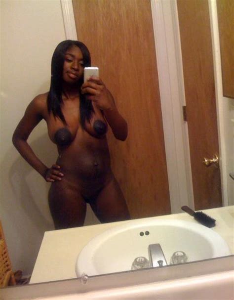 black girl with huge areolas taking a nude selfie