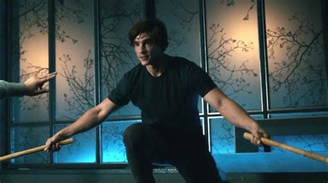 Actor Brenton Thwaites Brings Big Dick Grayson Energy To ‘titans’ The